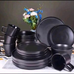 Black 16 pieces Stoneware Dinner Set